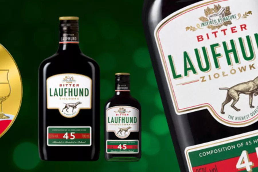 Laufhund Bitter – złoty medal w kategorii Debiut Roku 2018 Zdjęcie butelki Laufhund Bitter – klasyczny polski likier ziołowy, złoty medal Debiut Roku 2018
